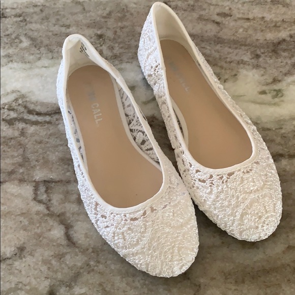 ivory lace flats